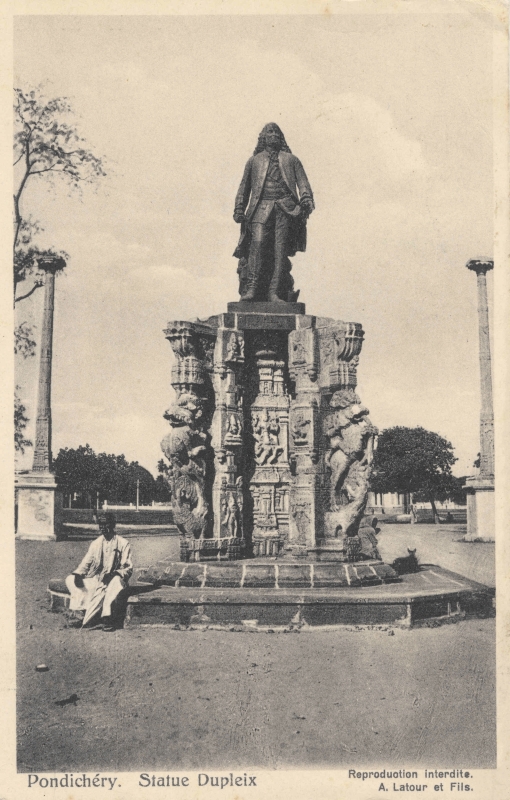 06-11 - Pondichery - statue de Dupleix - 4